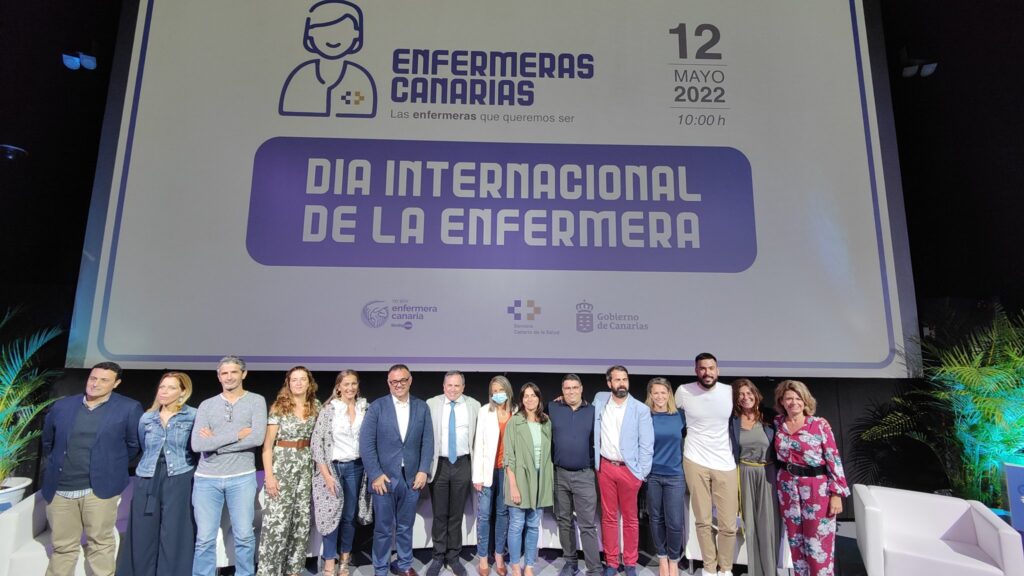 Grupo de enfermeras en el Día Internacional de las enfermeras en Canarias