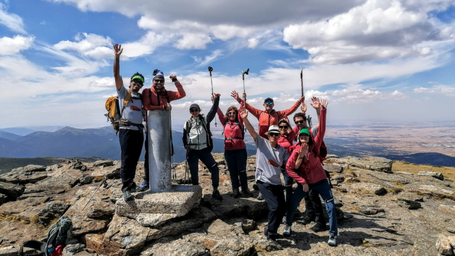 proyecto A Pulmón continúa su andadura por las cimas del resto de comunidades para que las relaciones entre médico-paciente puedan afianzarse a través del deporte de montaña